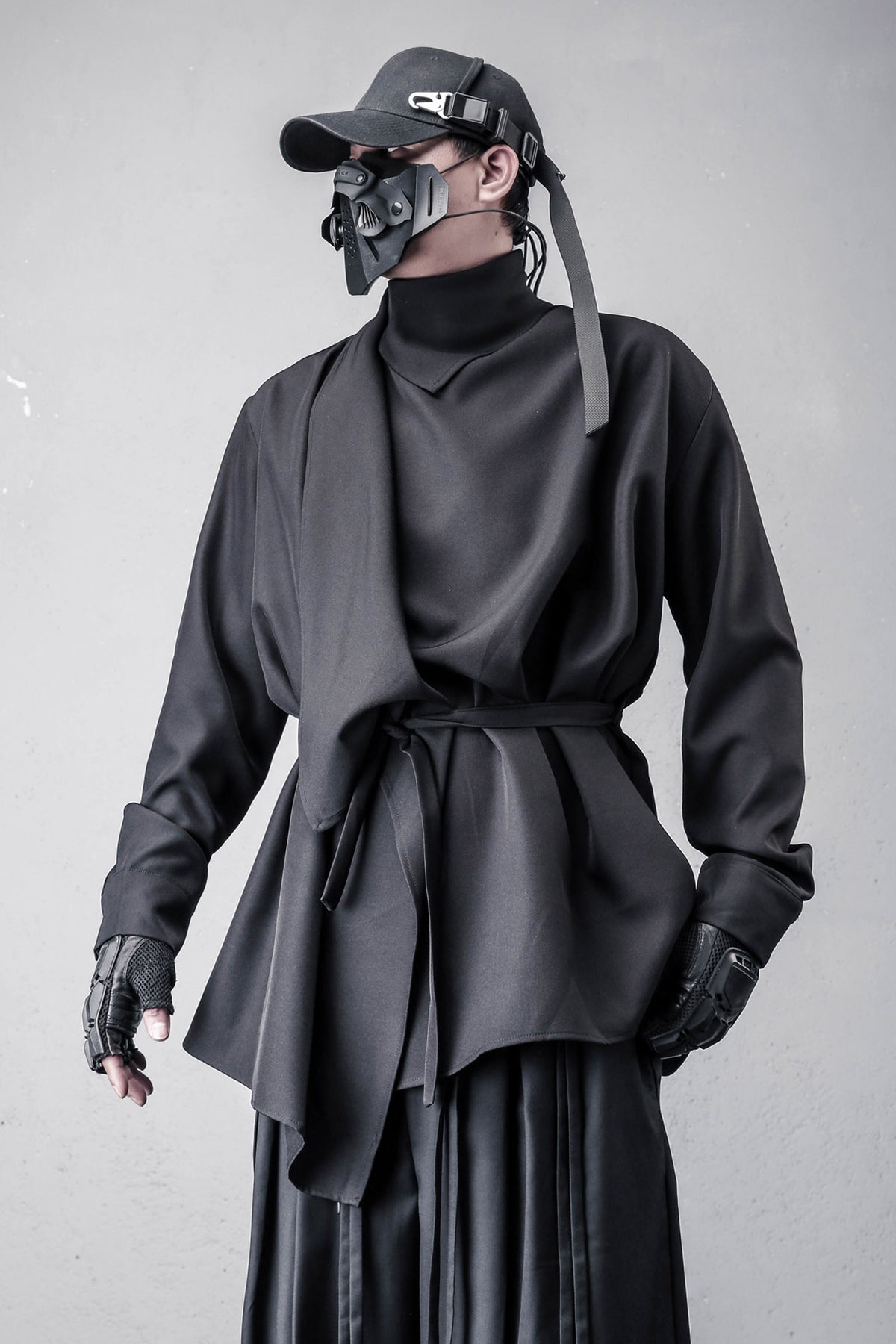 American High Street Dark Style Asymmetric Draped Loose Fit Long Sleeve Top