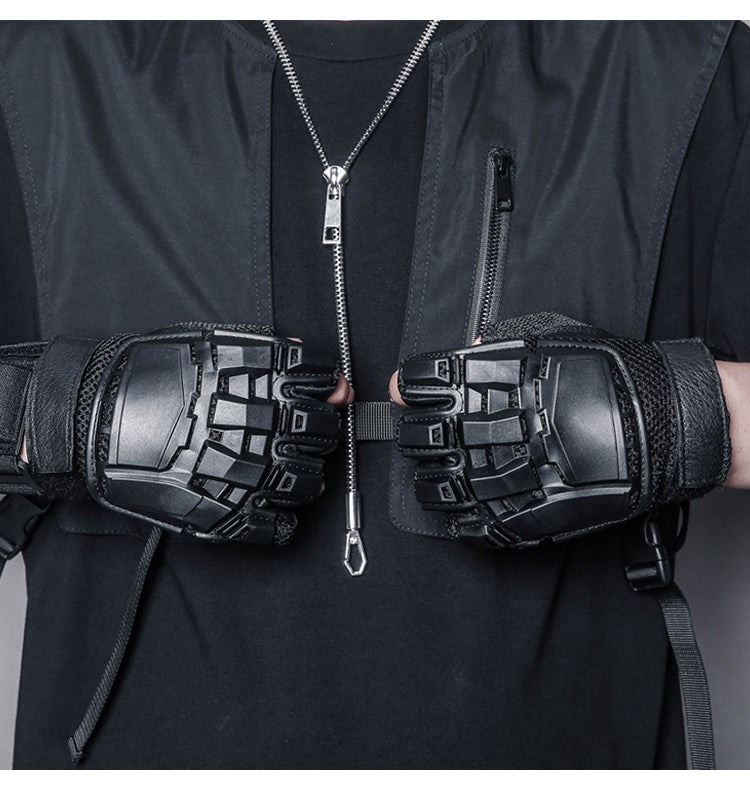 The Vanguard Moto Leather Gloves