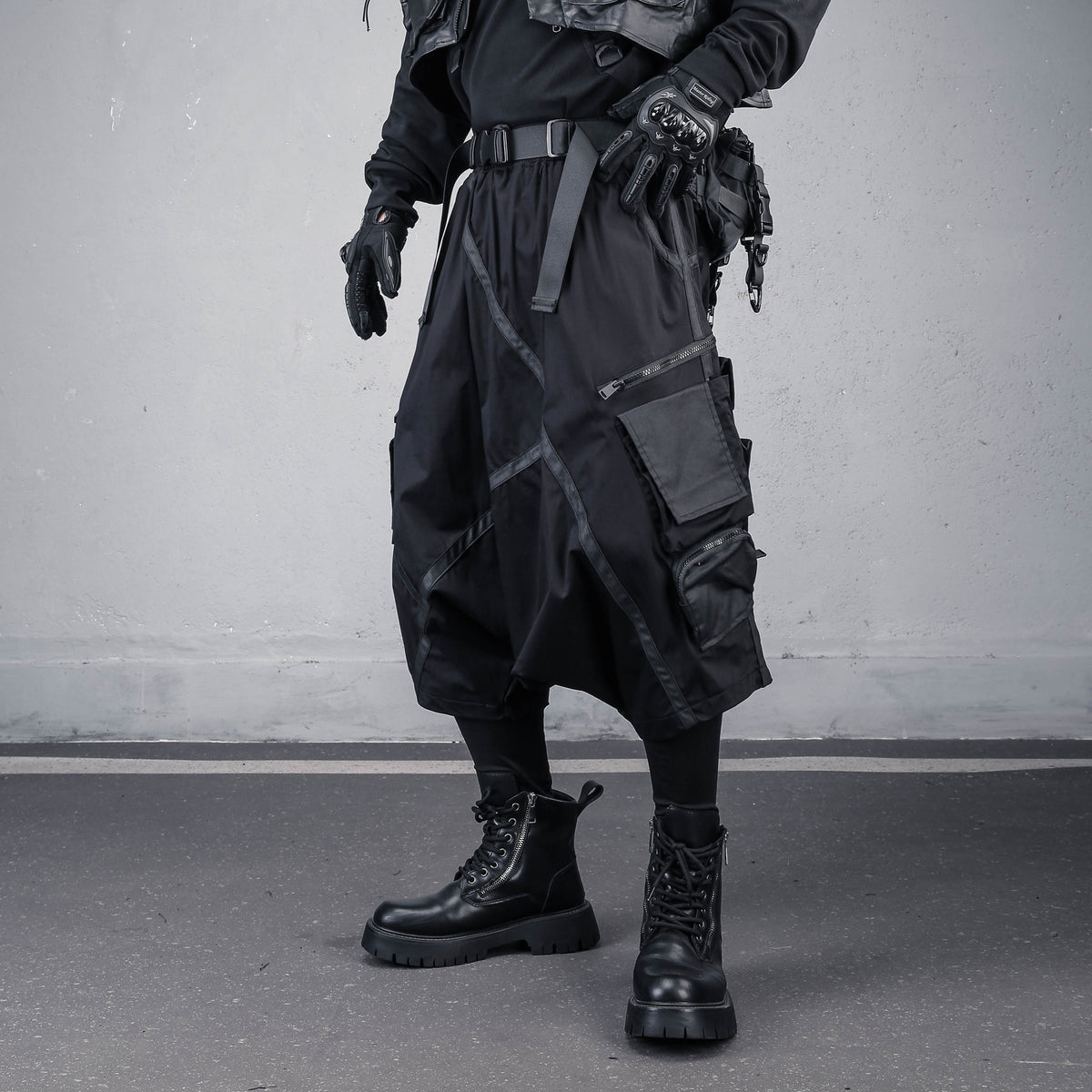 Heavy-Duty Techwear Drop Crotch Cargo Shorts