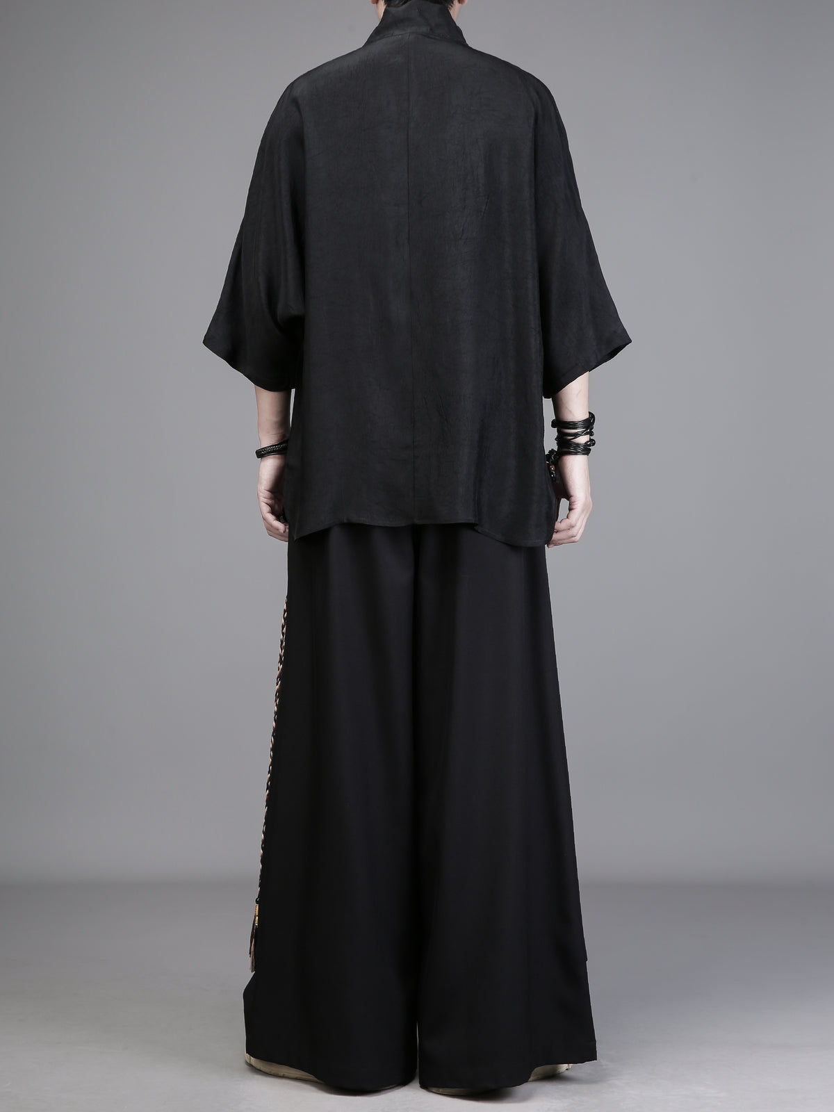 Asymmetric Stand-Collar Half-Sleeve Tee