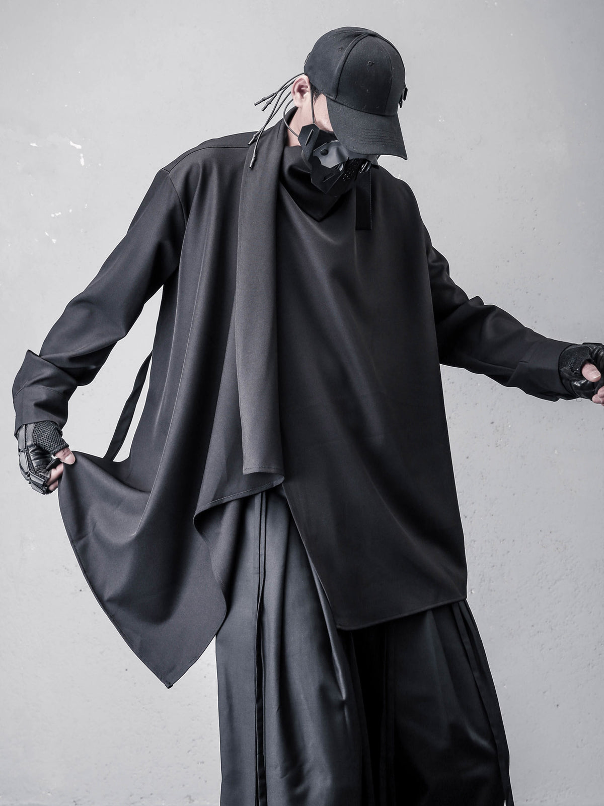 American High Street Dark Style Asymmetric Draped Loose Fit Long Sleeve Top