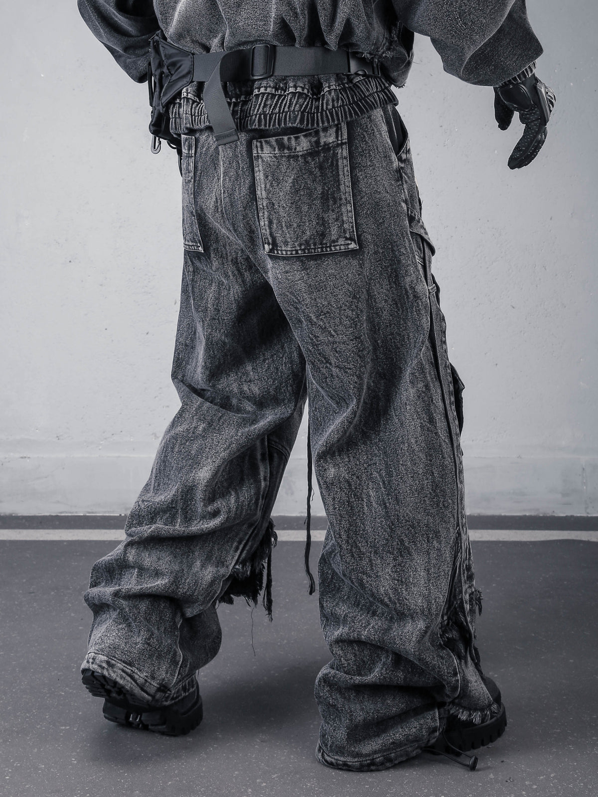 Distressed Fringe-Hem Jeans